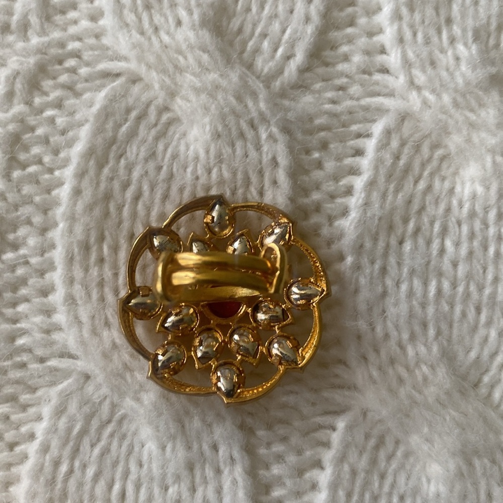 Ring - Picture 2 of 4